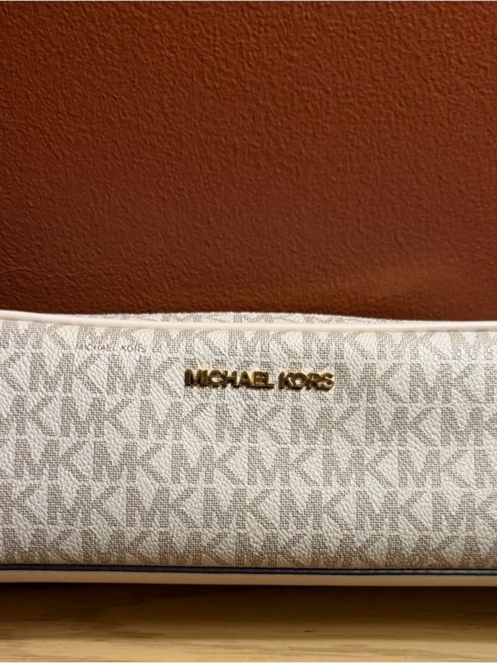 Michael Kors Cream and White MK Logo makeup brush  Case with Gold Logo
